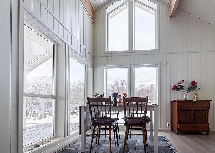 3 Bedroom Lovely In * Hol (Buskerud)